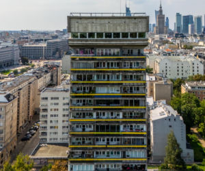 Widoki niesamowite, a mieszkania zaskakująco tanie. Blok Młotek to unikat