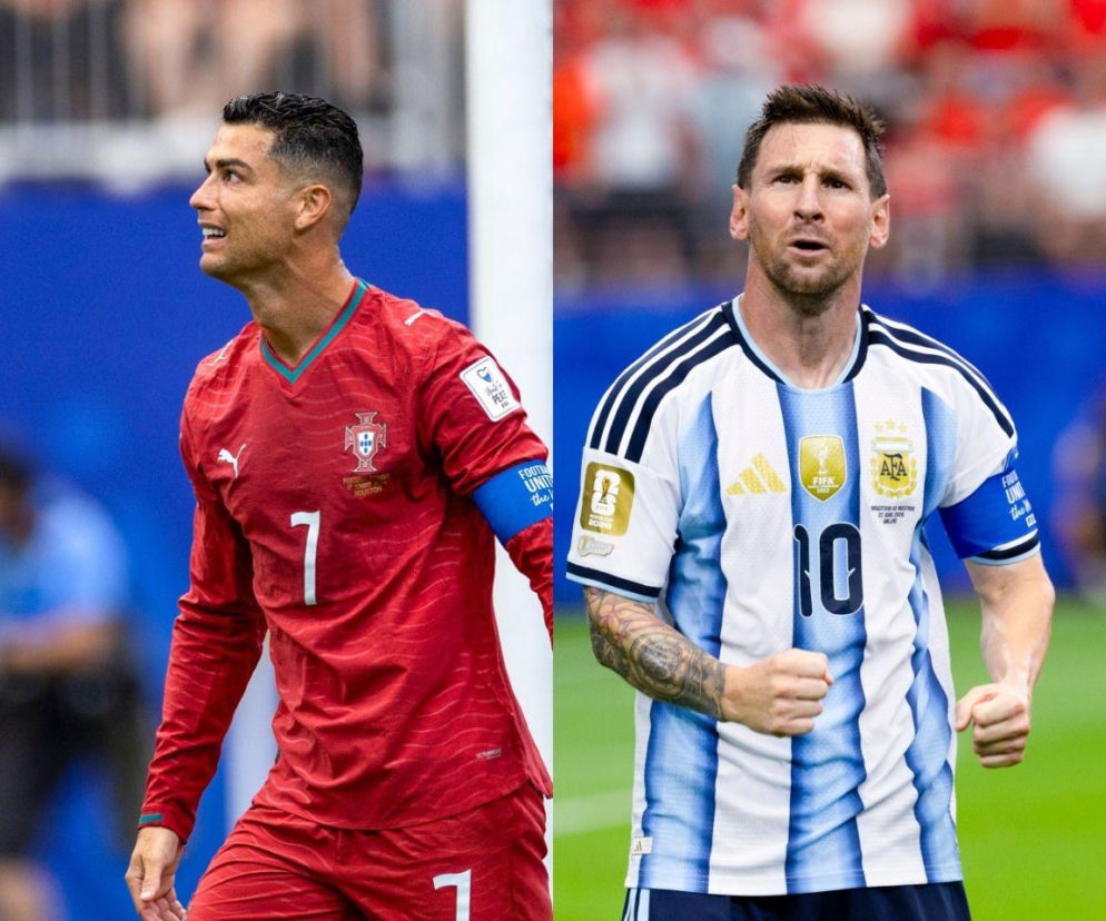 Cristiano Ronaldo w czerwonym stroju Portugalii i Leo Messi w biało-błękitnym stroju Argentyny, obaj z numerem na koszulce, patrzą w różnych kierunkach. Ikony futbolu na zdjęciu ilustrują quiz Leo Messi czy Cristiano Ronaldo?, który znajdziesz na naszym portalu.