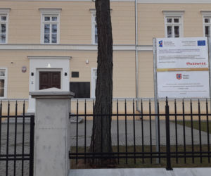Siedleckie szkoły przy ul. Konarskiego i Prusa i ich okolica w lutym 2021 roku