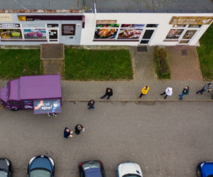 Libero dopłaca do posiłków z restauracji i sprzedaje mieszkańcom za piątaka 
