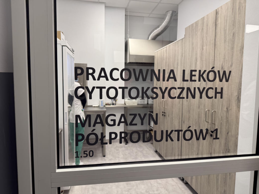 Rewolucja w krakowskim szpitalu. Roboty zaczęły produkować leki