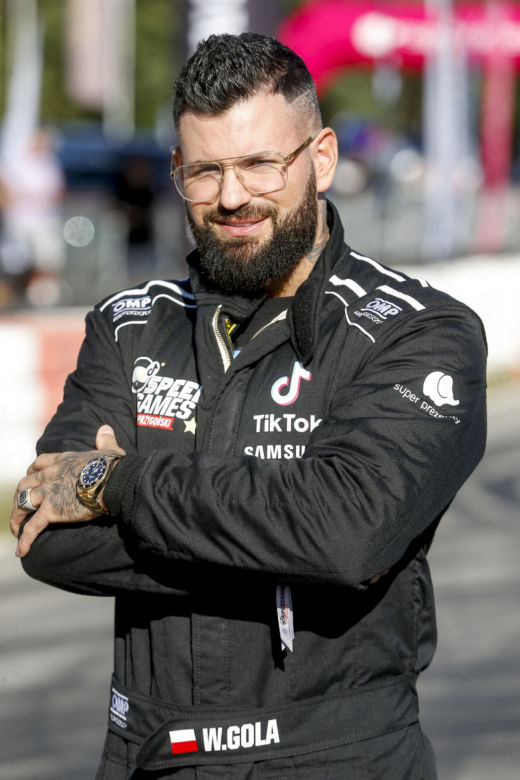 Szokująca przemiana Wojtka Goli. Włodarz Fame MMA parę lat temu wyglądał jak inny człowiek