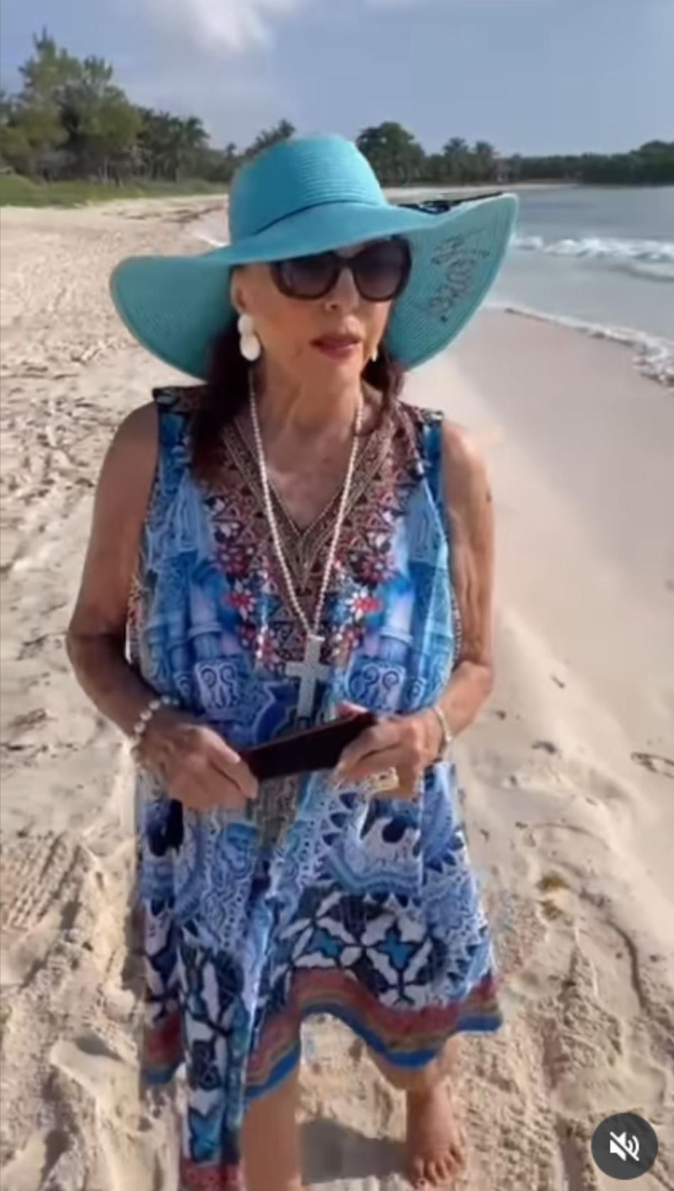 Joan Collins