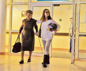 Mam nadzieję, że zapisał wszystko córce, a nie tej... opiekunce