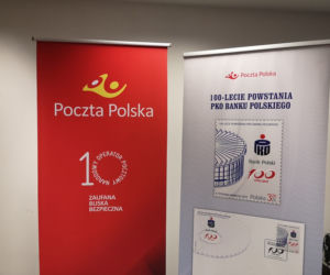 PKO BP na znaczku Poczty Polskie