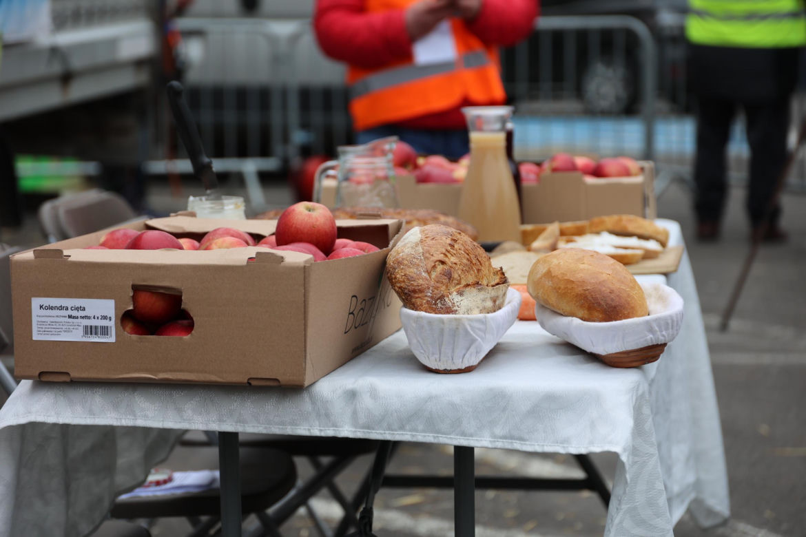 Protest rolników 20 marca przed Lubelskim Urzędem Wojewódzkim w Lublinie
