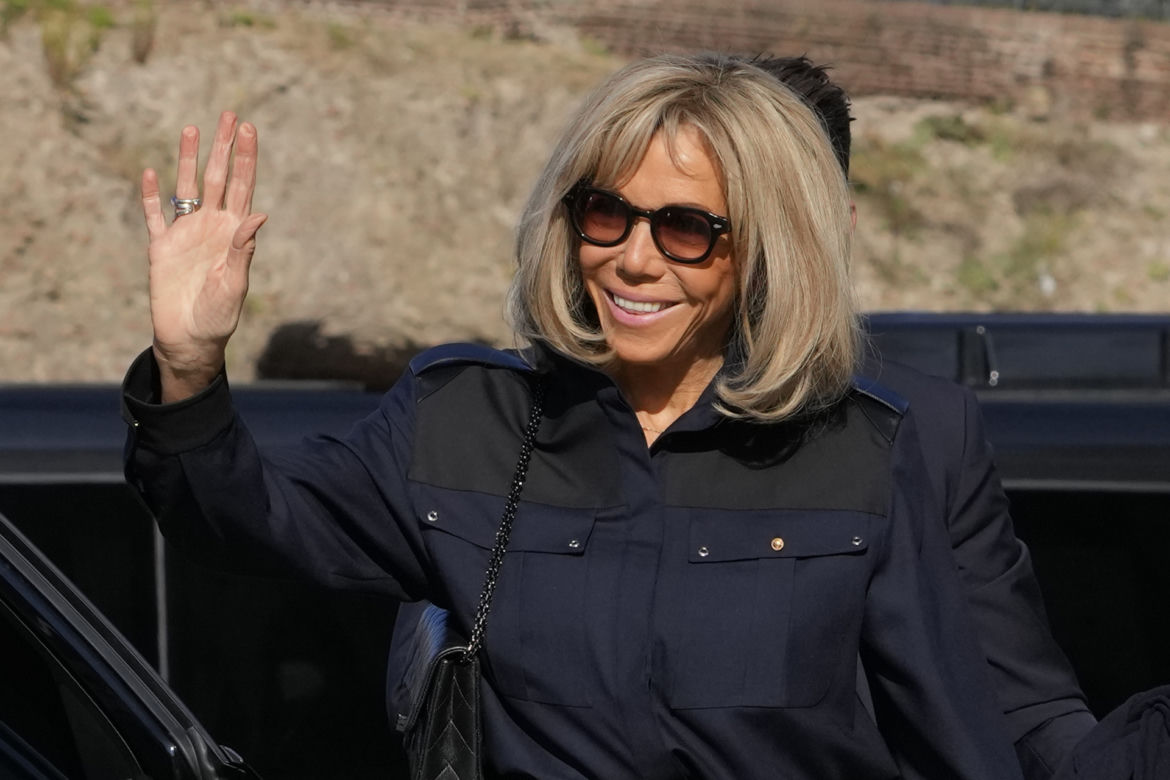 Bridgitte Macron jest mężczyzną?! Szokujące plotki, pierwsza dama pozywa