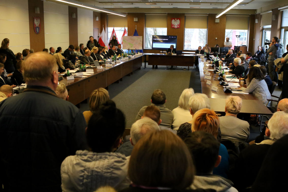  Legionowo skazane na śmieci! Urzędnicy tłumaczą się z przekazania terenu pod zakład przeładunku odpadów