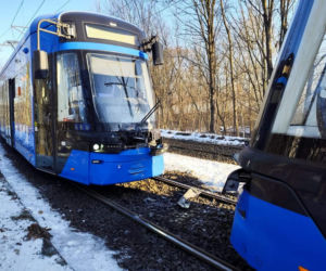 Kraksa tramwajów w Krakowie! Są ranni, utrudnienia komunikacyjne. Sprawdź zmienione trasy