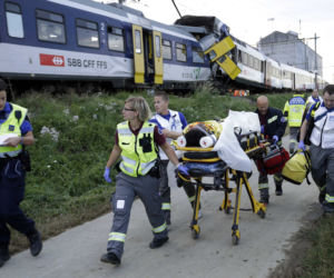 GM1E97U081B01_RTRMADP_3_SWITZERLAND-CRASH