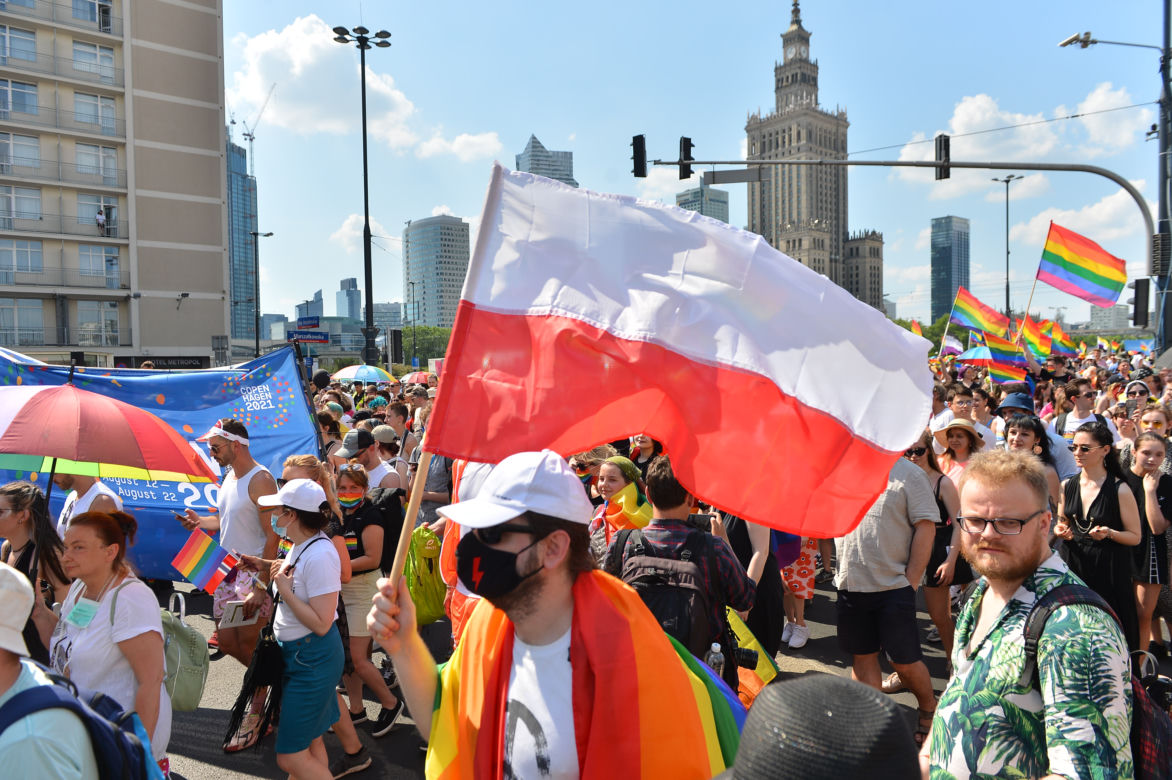 Zobaczcie pozostałe zdjęcia z Parady Równości - przesuń z prawej do lewej, by przejść dalej
