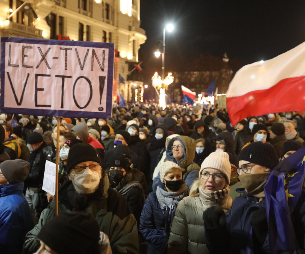 Lex TVN. Protesty 19 grudnia