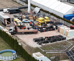 Potworny wypadek. Pracownik przygnieciony przez okno. Jego serce się zatrzymało