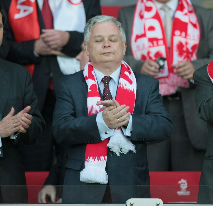 Lech Kaczyński i Jarosław Kaczyński na sportowych zdjęciach