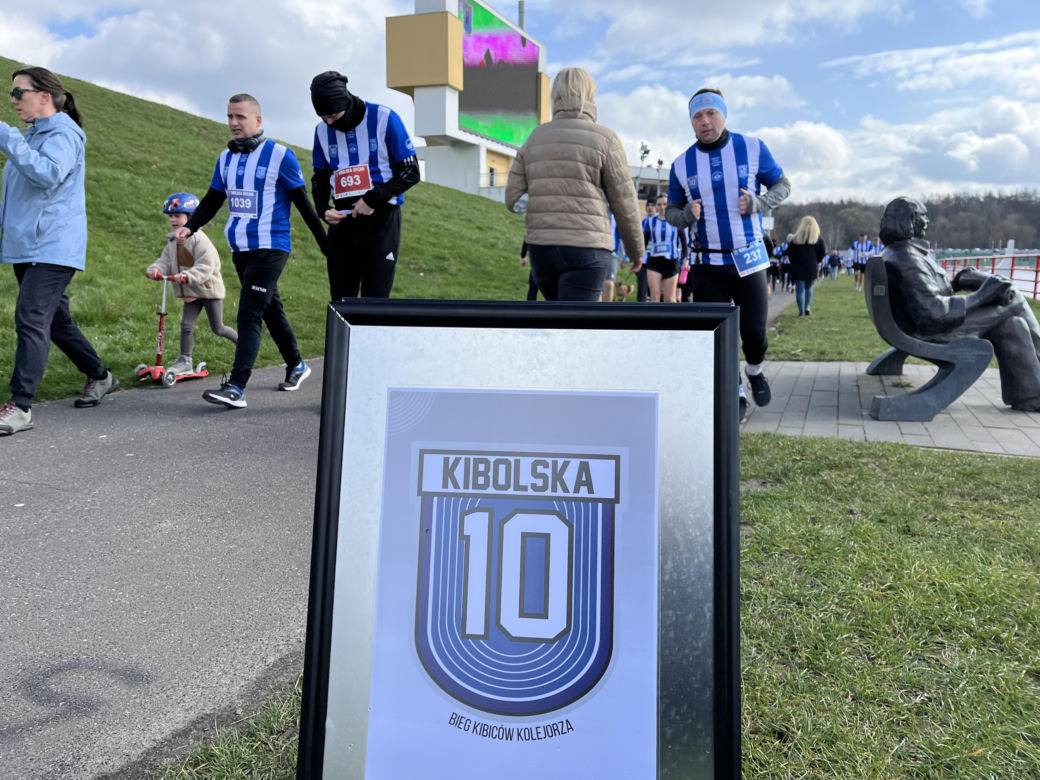 Kibolska Dycha 2024. Wyjątkowy bieg kibiców Lecha Poznań