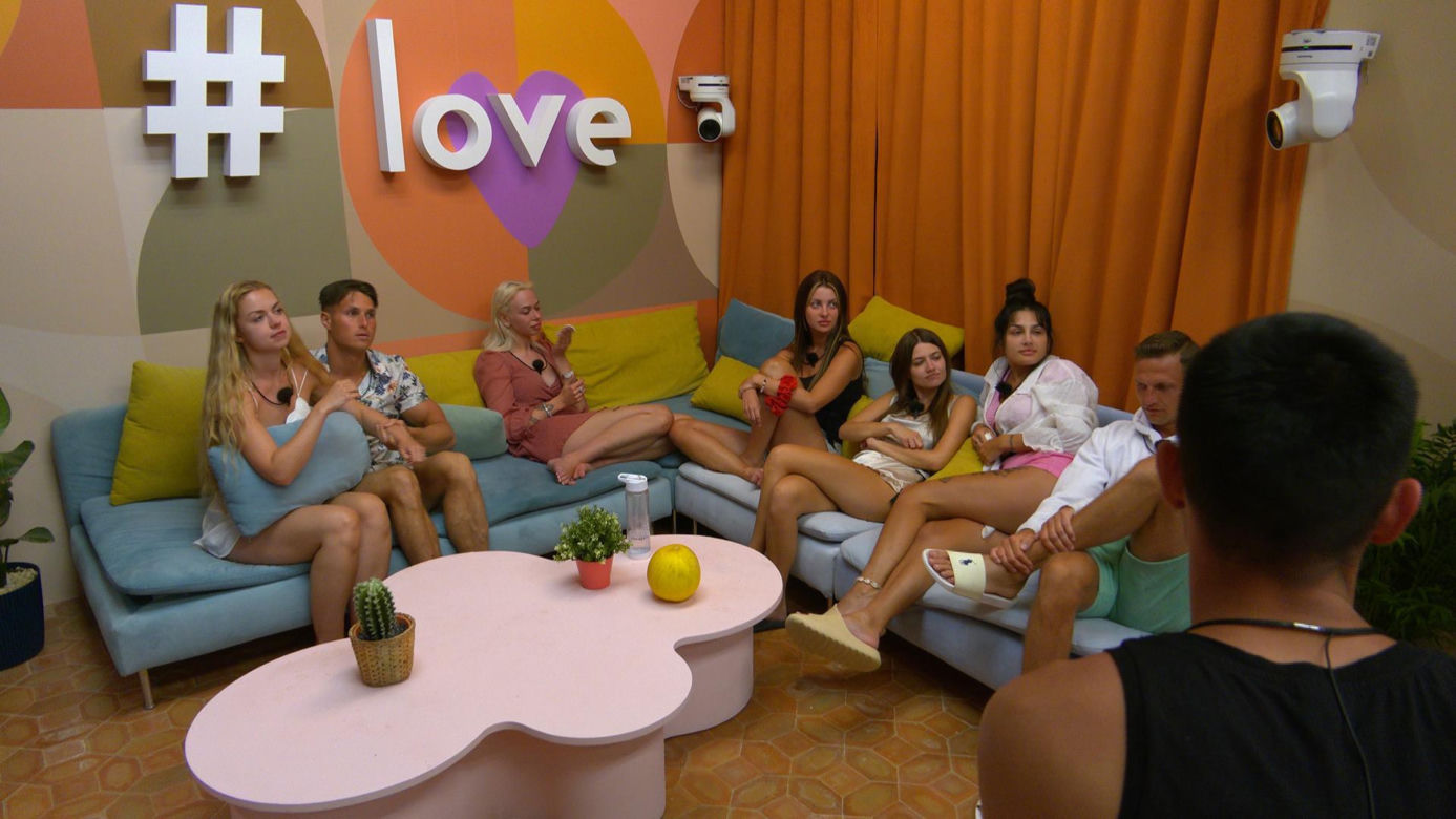 Love Island 9: Dan mocno zirytował widzów. Przy okazji sam się rozczarował