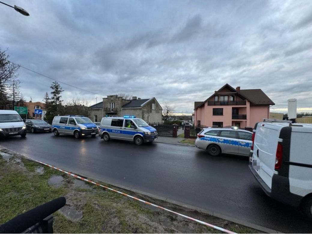 Atak nożownika w Częstochowie. Napastnik ranił kilka osób, policja oddała strzały!