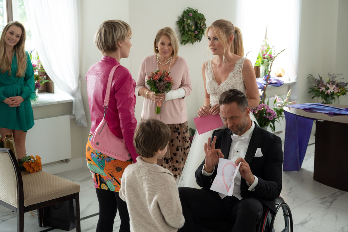 Barwy szczęścia odc. 2795. Dominika (Karolina Chapko), Sebastian (Marek Krupski), Eliza (Danuta Kowalska), Sonia (Weronika Nockowska), Mateuszek (Filip Kawalerowicz)