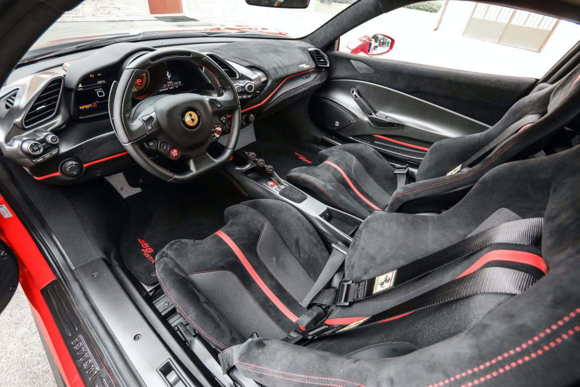 Ferrari 488 Pista 