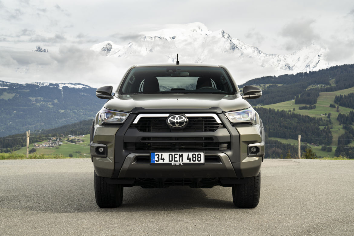 Toyota Hilux 2.8 Invincible