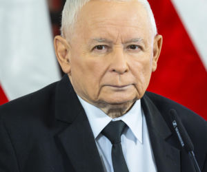 Smutny widok domu Kaczyńskiego. Willa na Żoliborzu się sypie