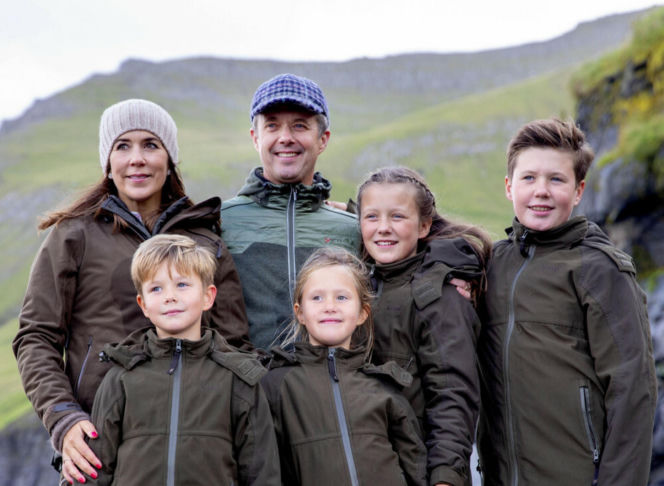 Ożenią syna Trumpa z duńską księżniczką Burza w internecie