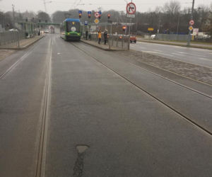 Łopata pod asfaltem. Niecodzienne odkrycie na ulicy Arkońskiej