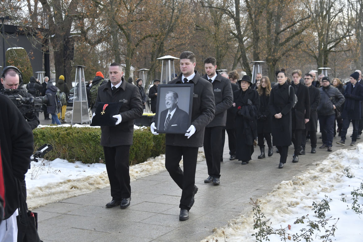 Były trener Legii Jan Urban na pogrzebie byłego właściciela Legii Mariusza Waltera