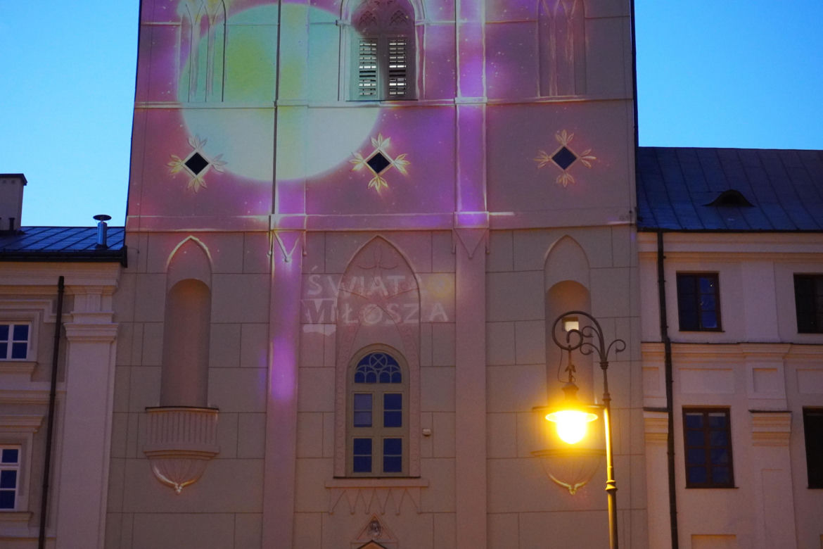 Wyjątkowa iluminacja na Wieży Trynitarskiej w Lublinie! Musicie to zobaczyć! [GALERIA]