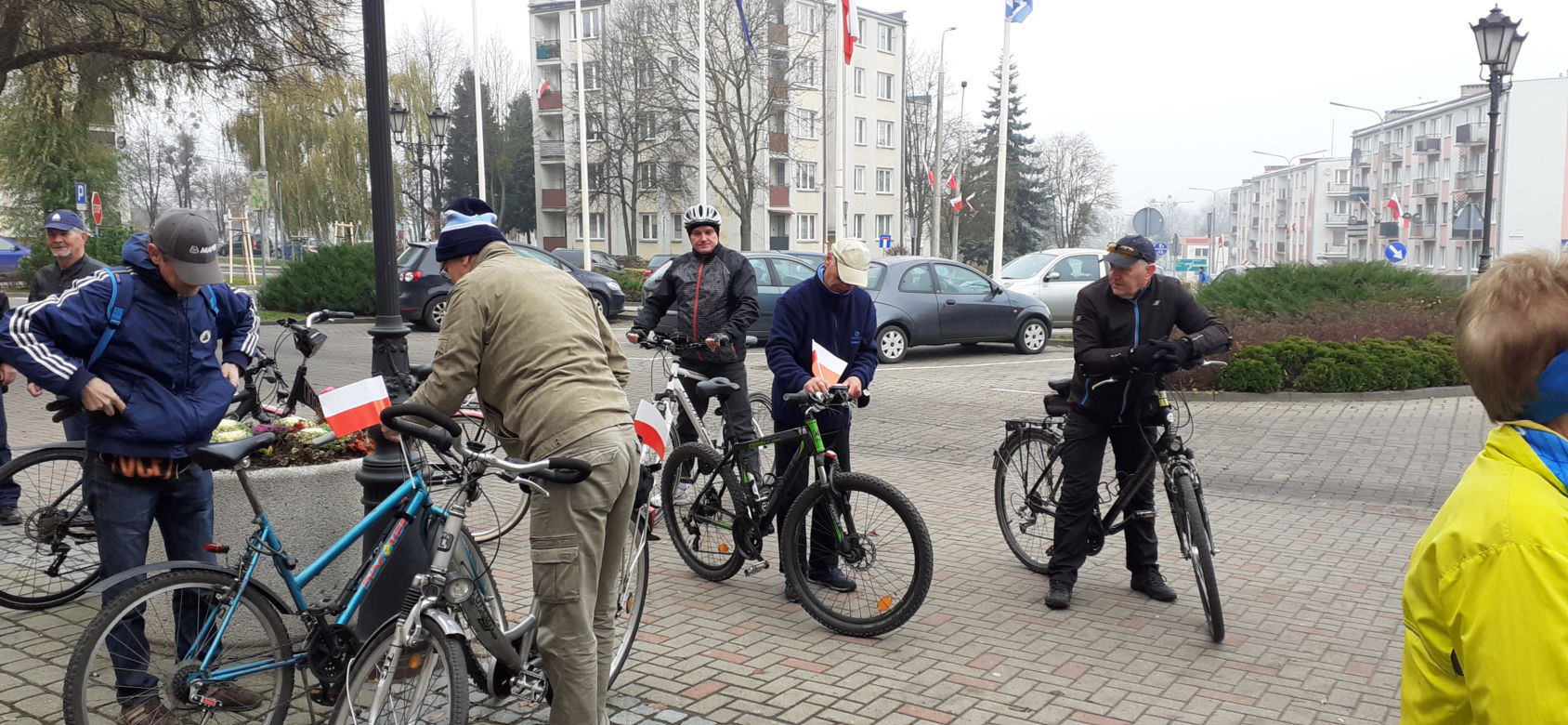 3 grupy świętowały 11 listopada na rowerach