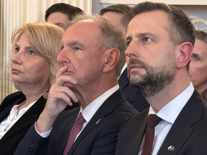 Wręczenie Krzyża Wielkiego Orderu Zasługi RP rodzicom Michaela Ollisa w Waszyngtonie, DC