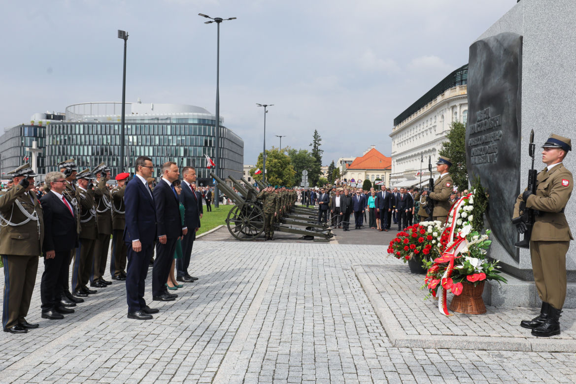 Oficjalne uroczystości w okolicy pl. Piłsudskiego