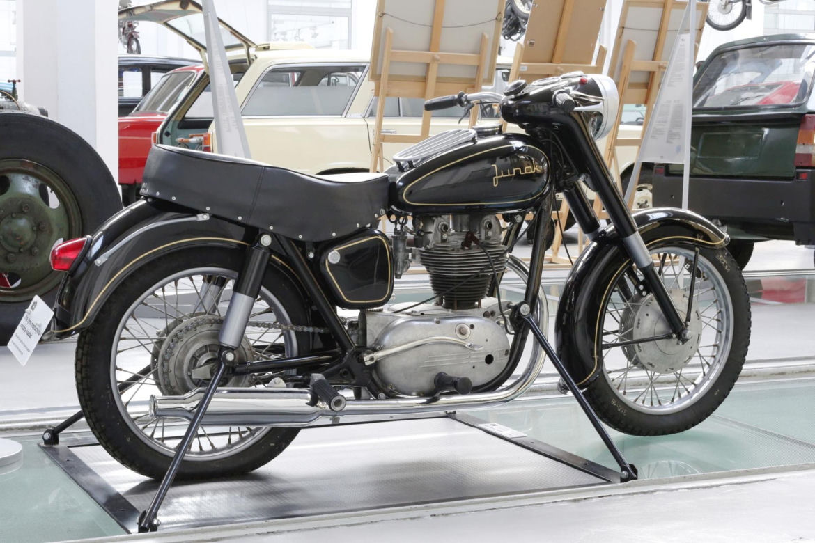 Motocykl Junak