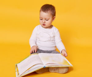 Książka papierowa czy czytnik e-booków – co wybrać dla nastolatka?