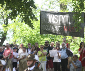 Protest przeciwko Markowi Kuchcińskiemu w Przemyślu