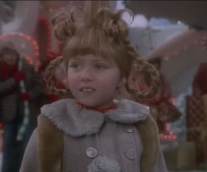 Zagrała słodką Cindy Lou Who w Grinch: Świąt nie będzie. Dziś 32-latka jest gwiazdą rocka