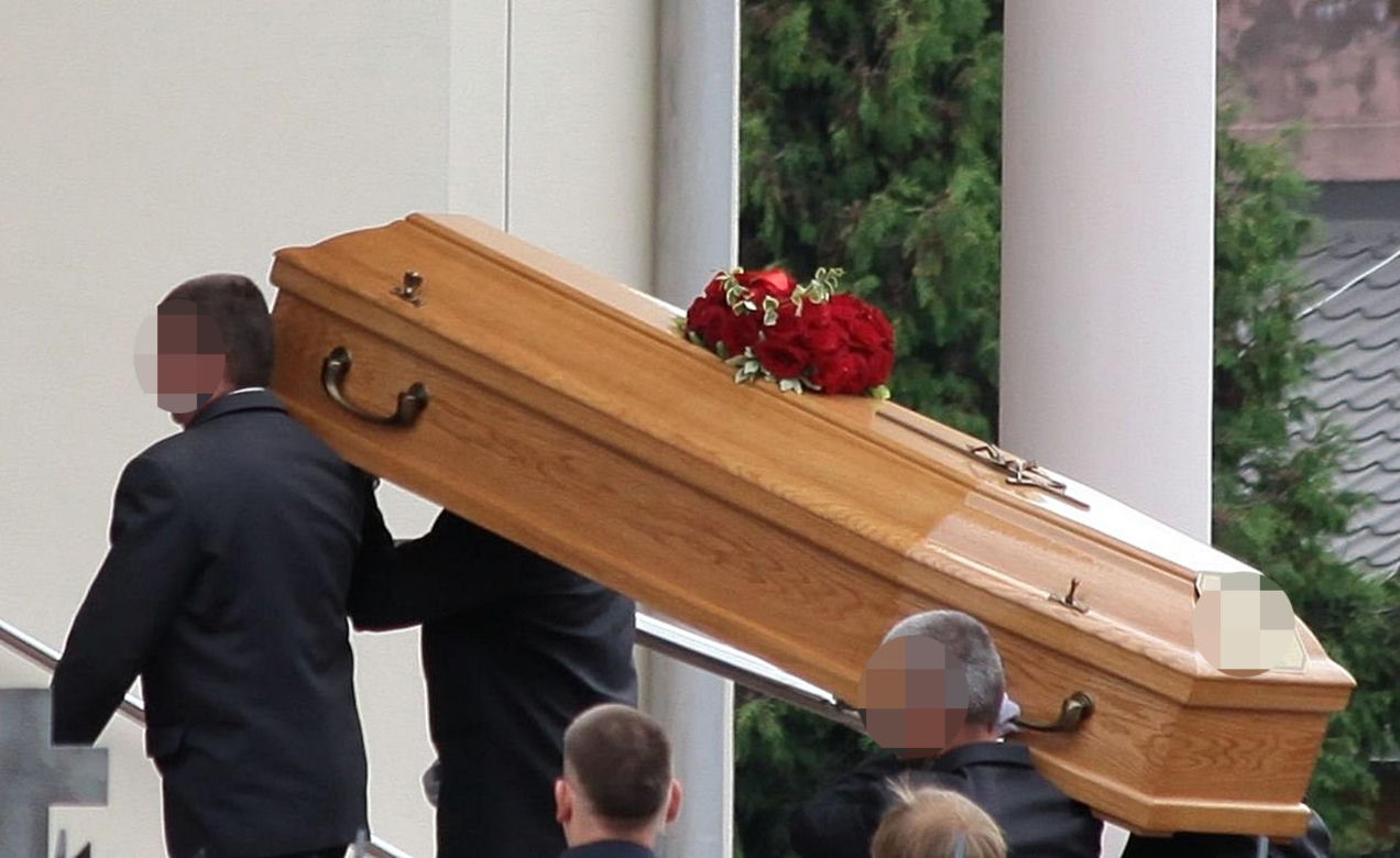 Tadeusz zginął próbując ratować Perełkę. Nocna podróż samochodem zakończona tragedią