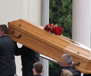 Tadeusz zginął próbując ratować Perełkę. Nocna podróż samochodem zakończona tragedią