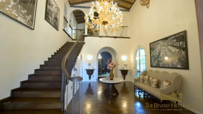 Słynna posiadłość Ozzy'ego Osbourne'a trafiła na sprzedaż! Gwiazdorski luksus za KOLOSALNĄ sumę!