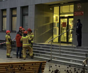 Przyniósł kopertę z białym proszkiem do komisariatu w centrum Warszawy