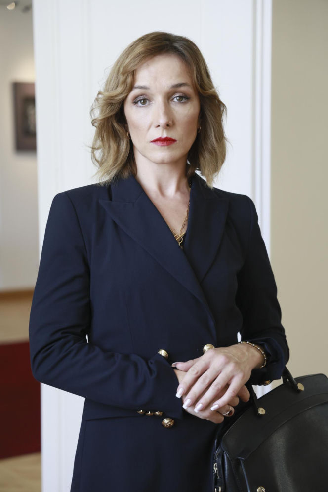 Na zdjęciach z planu "Rancza" zabrakło Olbrychskiego! Za to Lucy kwitnie, a Żak z Barcisiem stają w szranki