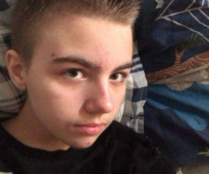 Tak dziś wygląda serialowa Basia Rogowska z M jak miłość. Jest osobą niebinarną. Teraz nazywa się Cody