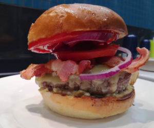 Kolacja przy świecach czy szybki burger? Oto najlepsze restauracje na romantyczny wieczór! [GALERIA]