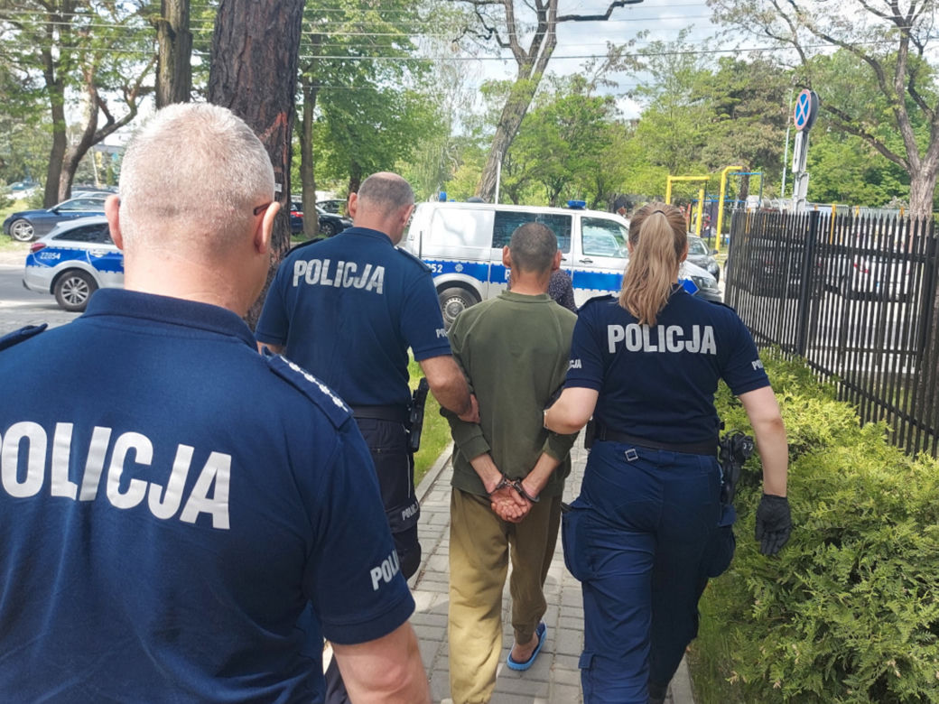 Dźgnął nożem i uciekł! Pościg i brawurowe zatrzymanie nożownika w Karczewie!