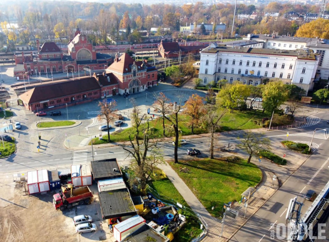 Opole. Nowy plac przed dworcem PKP. Zobacz, jak będzie wyglądał [ZDJĘCIA]
