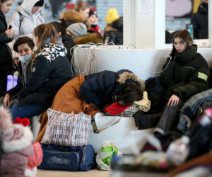 Horror na Centralnym. Bez prysznica, z dziećmi na posadzce. Dramatyczne historie uchodźców z Ukrainy