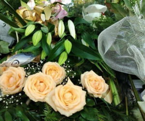 Tarnów. Ostatnie pożegnanie Karoliny Bojarskiej. Grobowiec utonął w kwiatach 