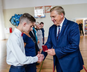 Początek nowego roku szkolnego w Białymstoku. Naukę rozpoczęło 39 tys. dzieci i młodzieży