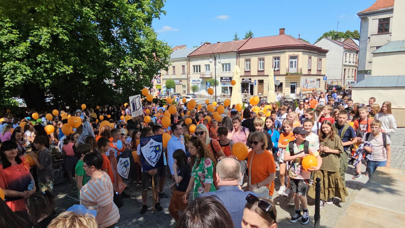 Marsz dzieci przeciw przemocy