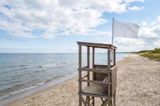 Sinice Rewal. Czy w Rewalu można się kąpać 14.07? Flaga, warunki pogodowe